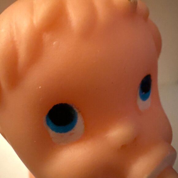 Vintage Kiddie Prod Taiwan Soft Rubber Toy Little Baby With Pacifier - Picture 3 of 4